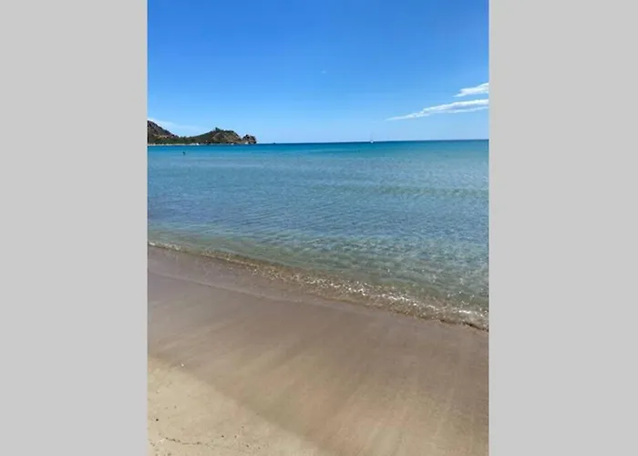 別荘 The Refuge On The Sea... *